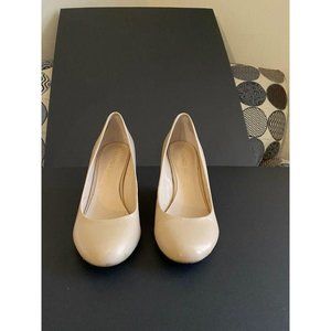 Franco Sarto Nude Wedge Wood Heel 7M Round Toe
